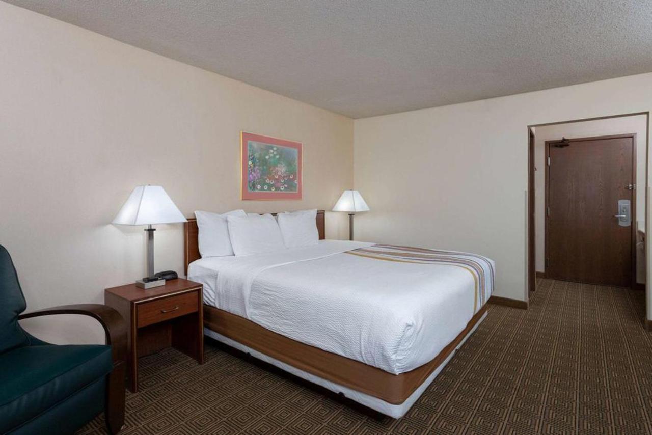 Norwood Inn & Suites Indianapolis East Post Drive 외부 사진