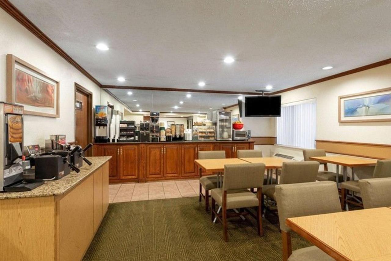 Norwood Inn & Suites Indianapolis East Post Drive 외부 사진