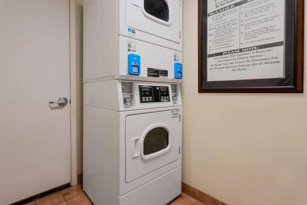 Norwood Inn & Suites Indianapolis East Post Drive 외부 사진